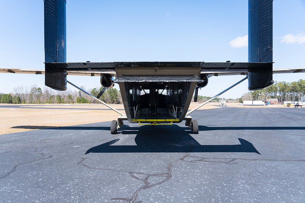 tailgate skydiving plane